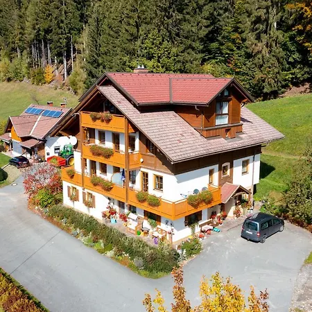 Presslauer 3* Jenig