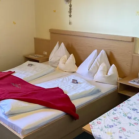 Presslauer Hotel Jenig