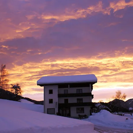 Hotel Presslauer 3*
