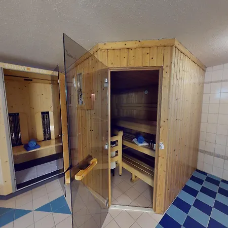 Presslauer Hotel 3*