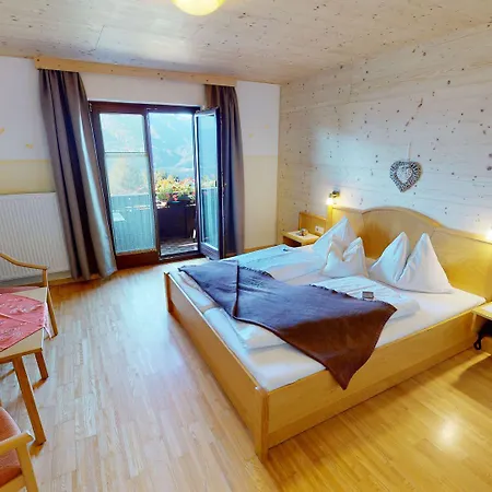 Presslauer Hotel 3*