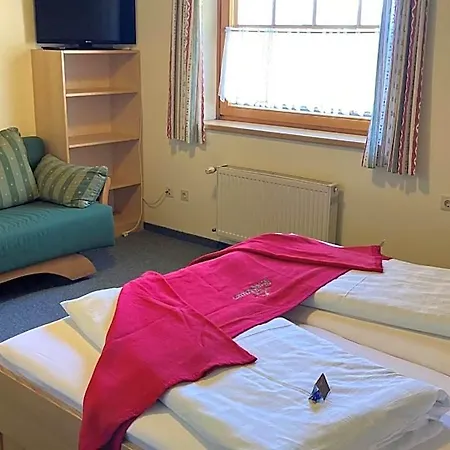 Hotel Presslauer 3*