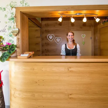 Presslauer Otel 3*
