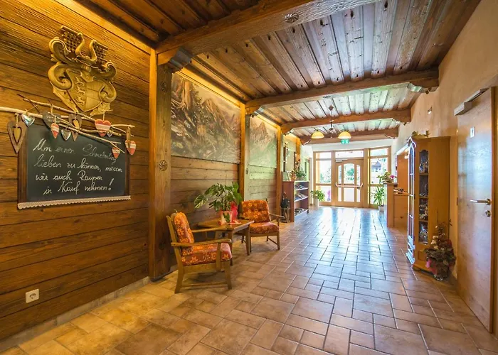 מלון Presslauer יאניג