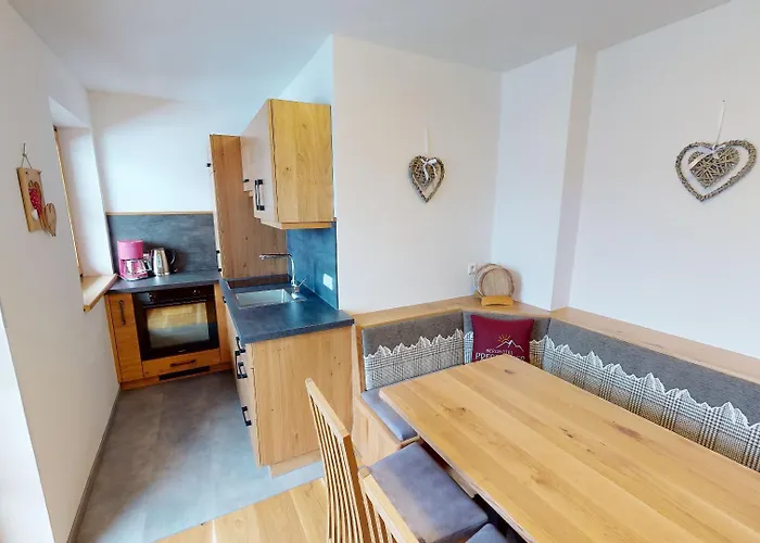 מלון Presslauer יאניג